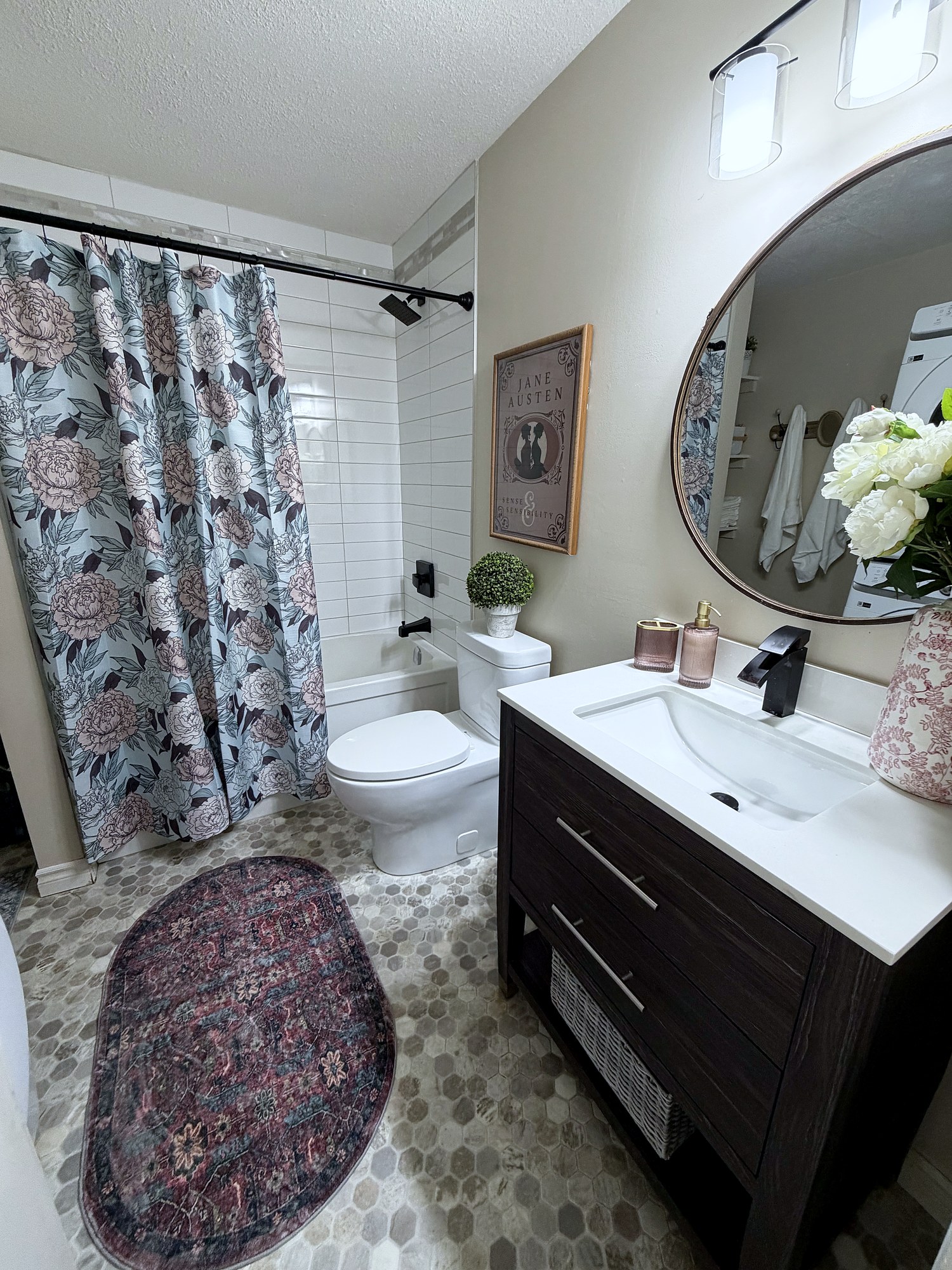 Vanity & shower