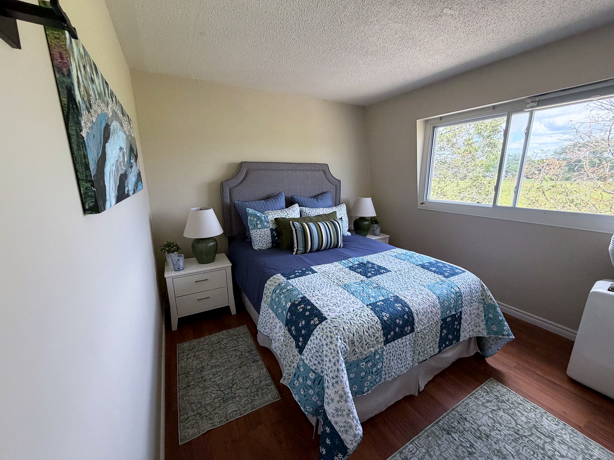 Queen bedroom